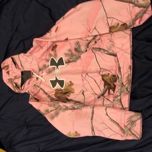 Under Armour Sweatshirt